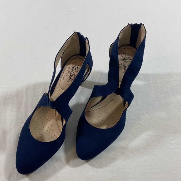 Life Stride Heels Navy Blue Giovanna 2 shoes women’s 7.5 back Zip Cut out Pumps - Picture 2 of 8
